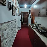 Old Town Hava Baci 게스트하우스 베라트