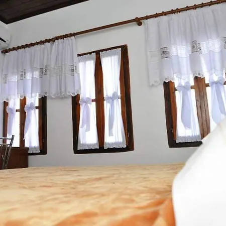 Old Town Hava Baci Gæstehus