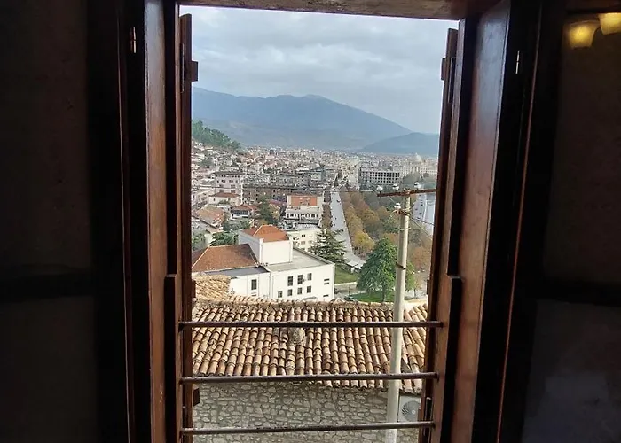 Old Town Hava Baci
