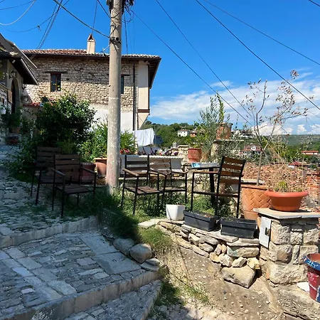 Pensionat Old Town Hava Baci Berat