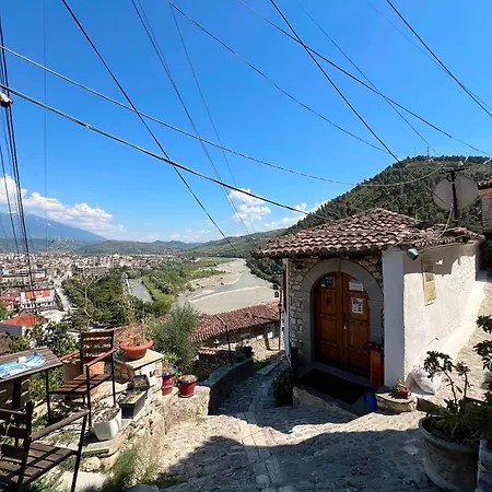 Old Town Hava Baci