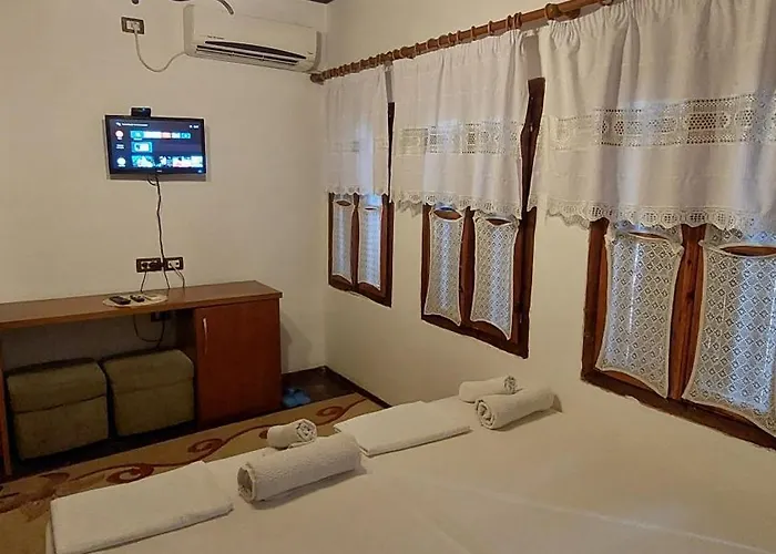 Old Town Hava Baci Gasthof Berat